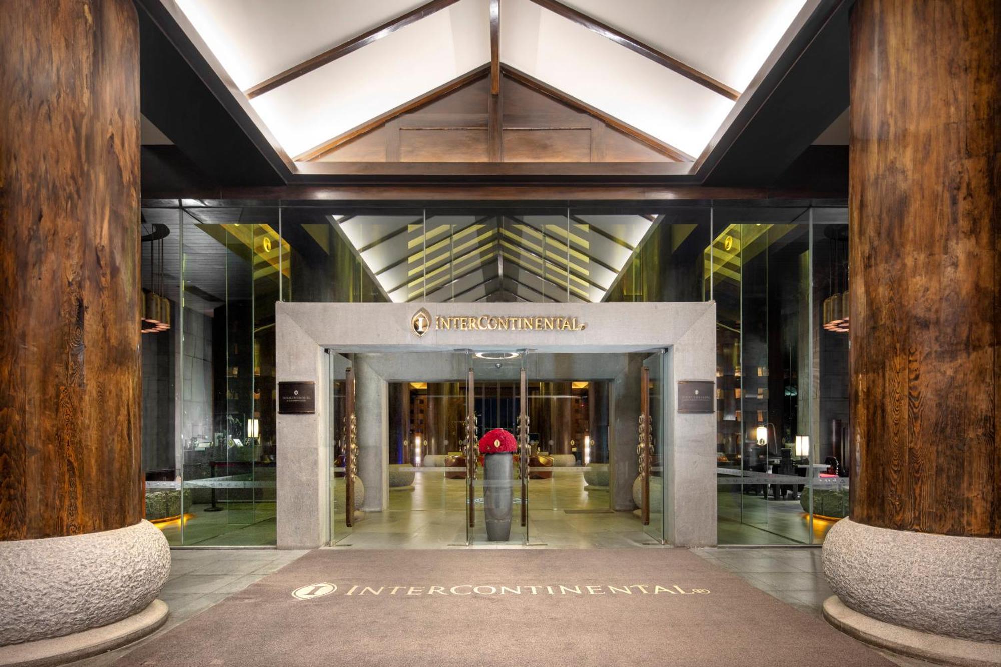 Intercontinental Lijiang Ancient Town Resort By Ihg Екстер'єр фото