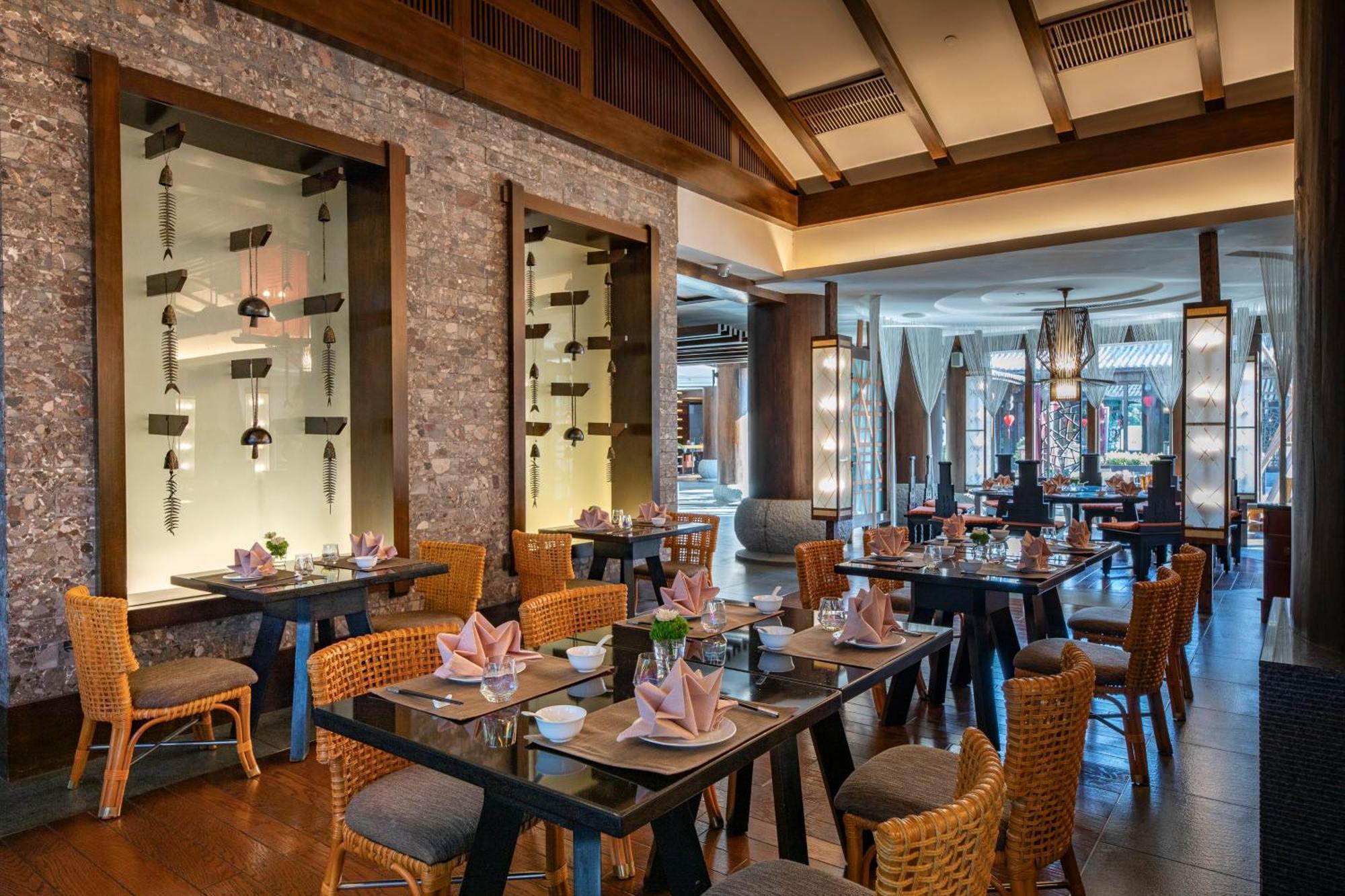 Intercontinental Lijiang Ancient Town Resort By Ihg Екстер'єр фото