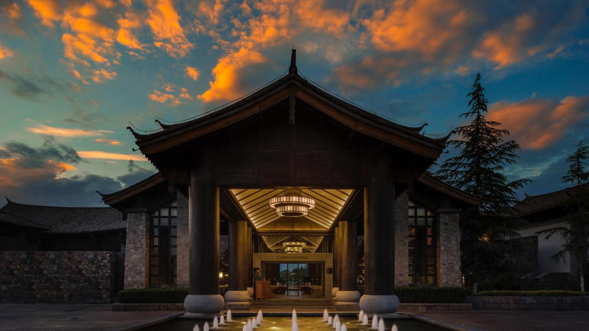 Intercontinental Lijiang Ancient Town Resort By Ihg Екстер'єр фото